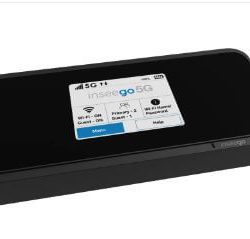 Insegoo 5G MiFi M2000 with a 3500mAh battery